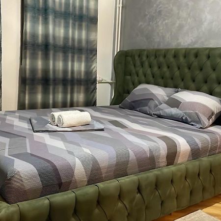 Apartman Didi2- Free Private Parking-Garage Novi Sad Buitenkant foto